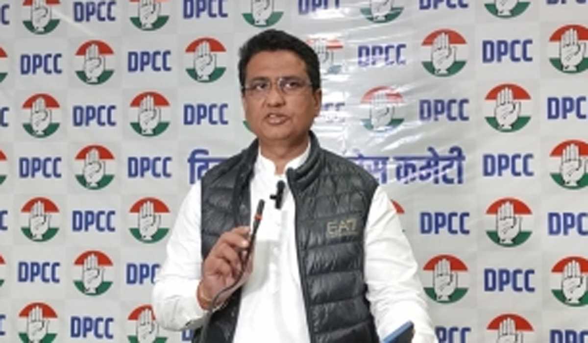 कांग्रेस का आरोप, भ्रष्ट लोगों को मंत्रीपद पर आसीन करके जनता से मिले स्पष्ट बहुमत का अपमान कर रहे केजरीवाल